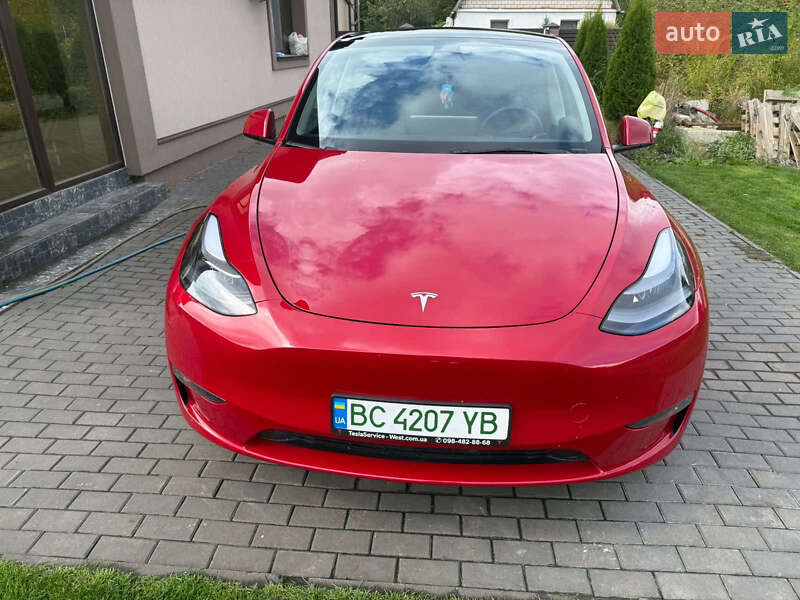 Внедорожник / Кроссовер Tesla Model Y 2023 в Львове