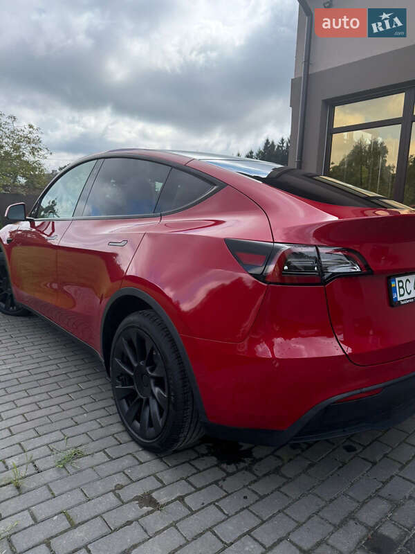 Внедорожник / Кроссовер Tesla Model Y 2023 в Львове