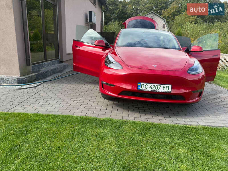 Внедорожник / Кроссовер Tesla Model Y 2023 в Львове