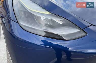 Позашляховик / Кросовер Tesla Model Y 2021 в 