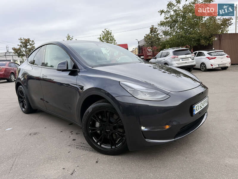 Внедорожник / Кроссовер Tesla Model Y 2024 в Харькове