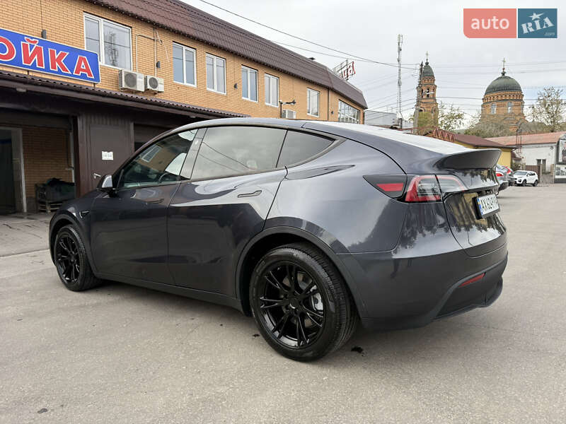 Внедорожник / Кроссовер Tesla Model Y 2024 в Харькове