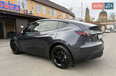 Позашляховик / Кросовер Tesla Model Y 2024 в 
