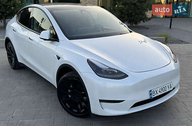 Внедорожник / Кроссовер Tesla Model Y 2024 в 