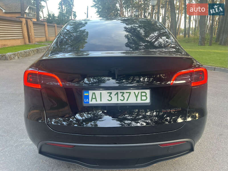 Позашляховик / Кросовер Tesla Model Y 2023 в Києві