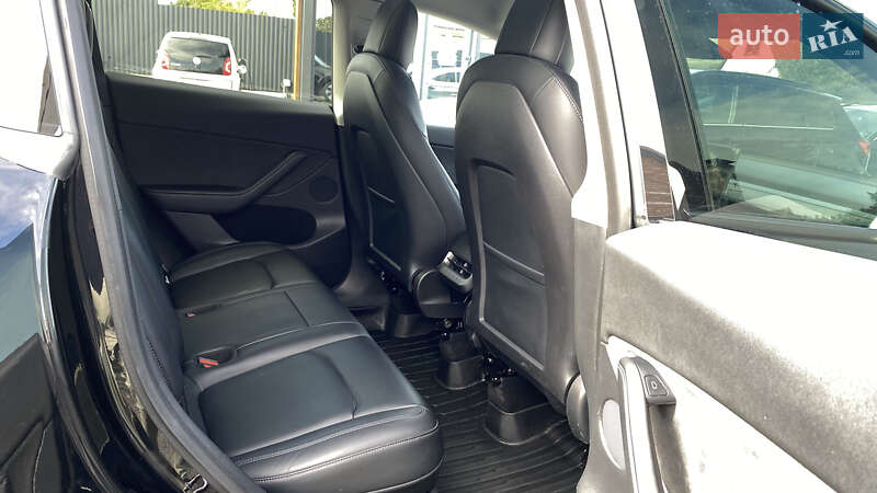 Внедорожник / Кроссовер Tesla Model Y 2022 в Луцке фото 45 Внедорожник / Кроссовер Tesla Model Y 2022 в Луцке