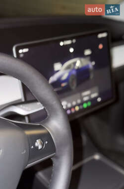 Внедорожник / Кроссовер Tesla Model Y 2023 в 