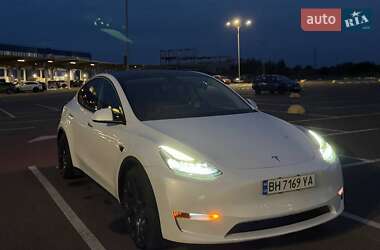 Внедорожник / Кроссовер Tesla Model Y 2022 в 