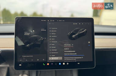 Позашляховик / Кросовер Tesla Model Y 2022 в 