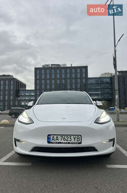 Позашляховик / Кросовер Tesla Model Y 2021 в Києві