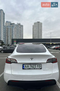 Внедорожник / Кроссовер Tesla Model Y 2021 в 