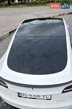 Позашляховик / Кросовер Tesla Model Y 2023 в 