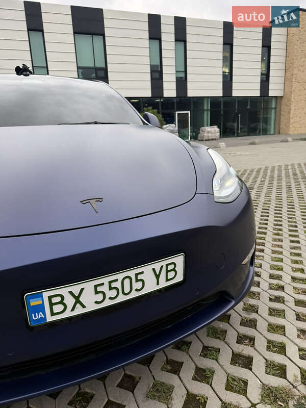 Внедорожник / Кроссовер Tesla Model Y 2021 в Хмельницком