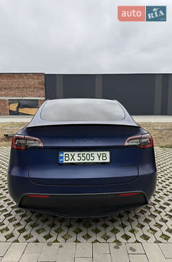 Позашляховик / Кросовер Tesla Model Y 2021 в 