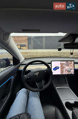 Позашляховик / Кросовер Tesla Model Y 2021 в 
