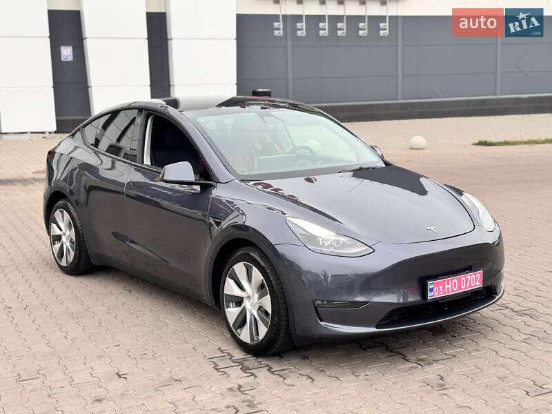 Позашляховик / Кросовер Tesla Model Y 2023 в 