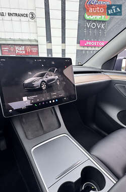 Позашляховик / Кросовер Tesla Model Y 2023 в 