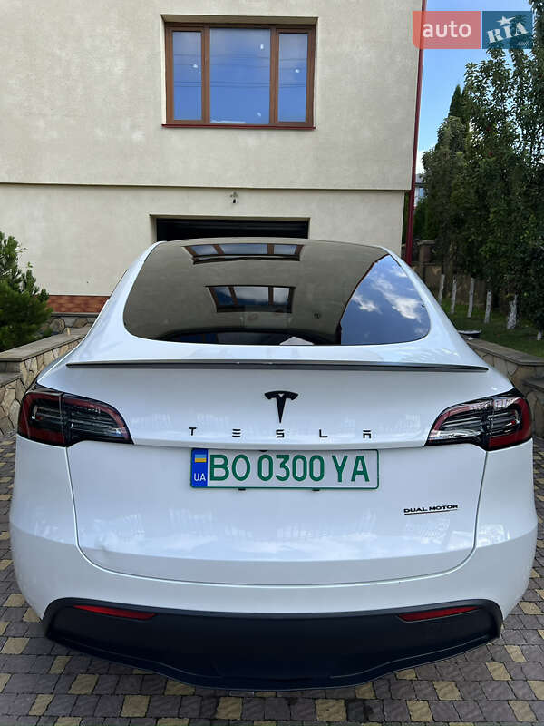 Позашляховик / Кросовер Tesla Model Y 2023 в Тернополі