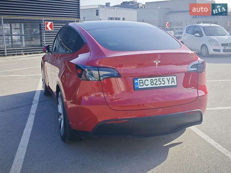 Позашляховик / Кросовер Tesla Model Y 2022 в Львові