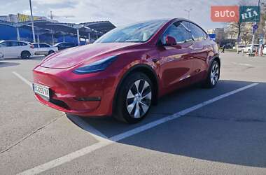 Позашляховик / Кросовер Tesla Model Y 2022 в 