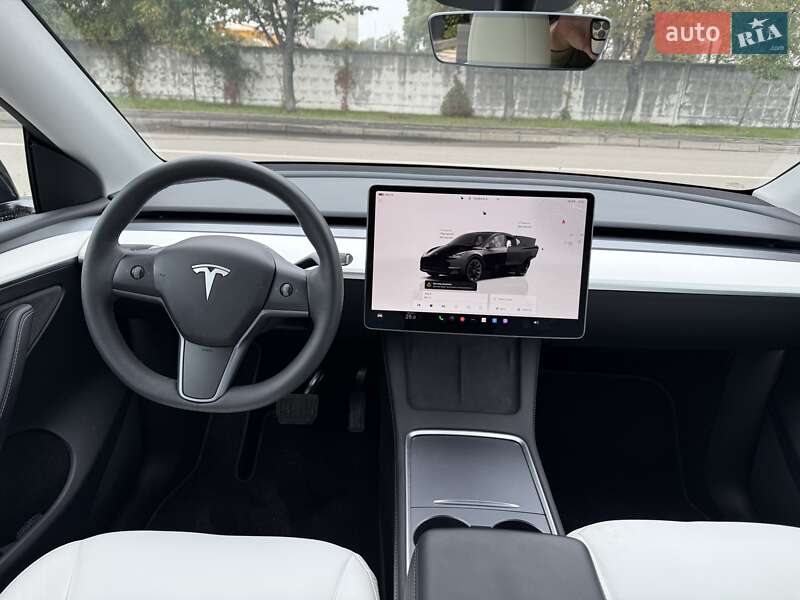 Внедорожник / Кроссовер Tesla Model Y 2023 в Львове