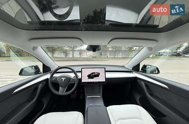 Позашляховик / Кросовер Tesla Model Y 2023 в 