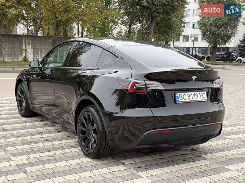 Внедорожник / Кроссовер Tesla Model Y 2023 в Львове