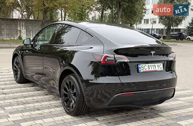 Позашляховик / Кросовер Tesla Model Y 2023 в 