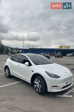 Внедорожник / Кроссовер Tesla Model Y 2024 в Ивано-Франковске