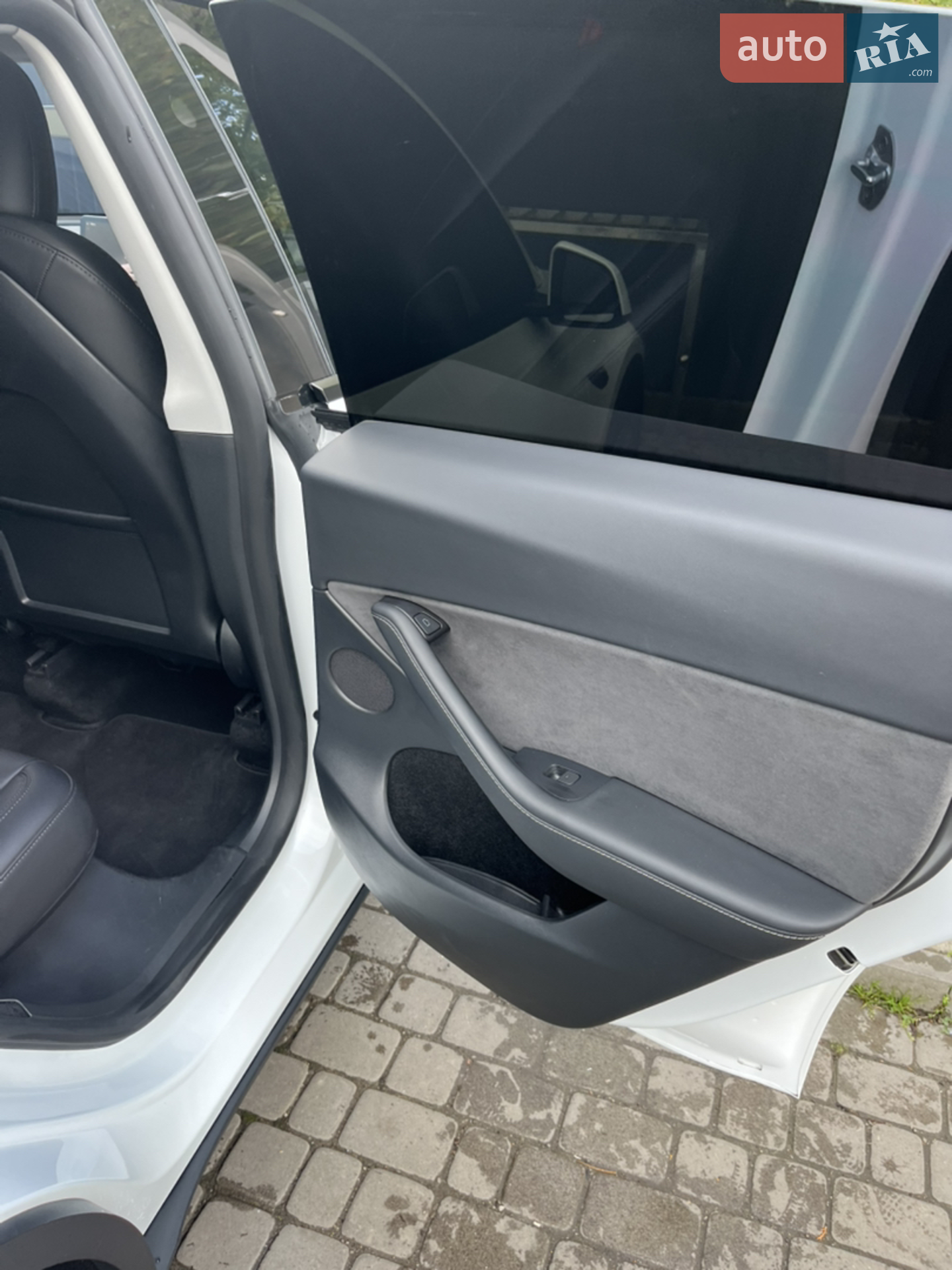 2024 Tesla Model Y - мініатюра 12