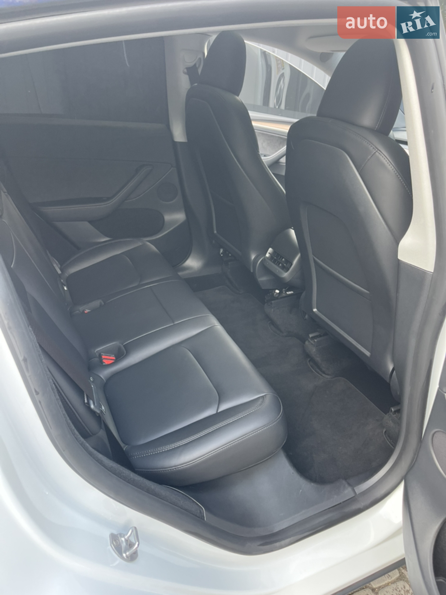 2024 Tesla Model Y - мініатюра 13
