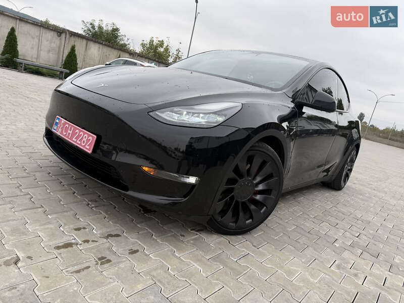 Внедорожник / Кроссовер Tesla Model Y 2021 в Могилев-Подольске