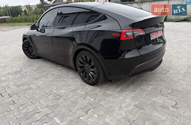 Внедорожник / Кроссовер Tesla Model Y 2021 в 