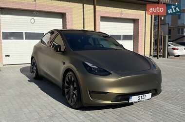 Внедорожник / Кроссовер Tesla Model Y 2024 в 