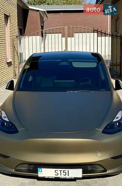 Внедорожник / Кроссовер Tesla Model Y 2024 в 