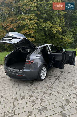 Позашляховик / Кросовер Tesla Model Y 2023 в 