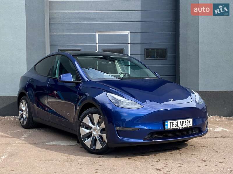 Tesla Model Y 2022