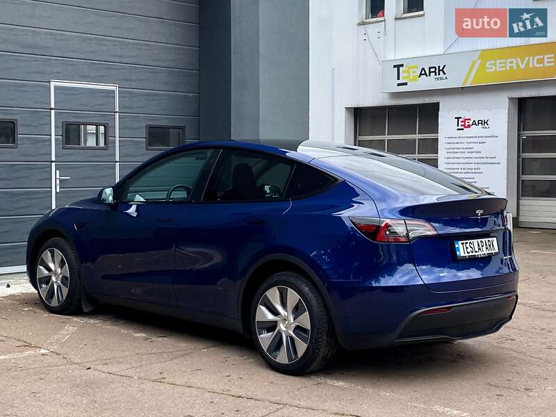 Внедорожник / Кроссовер Tesla Model Y 2022 в Киеве