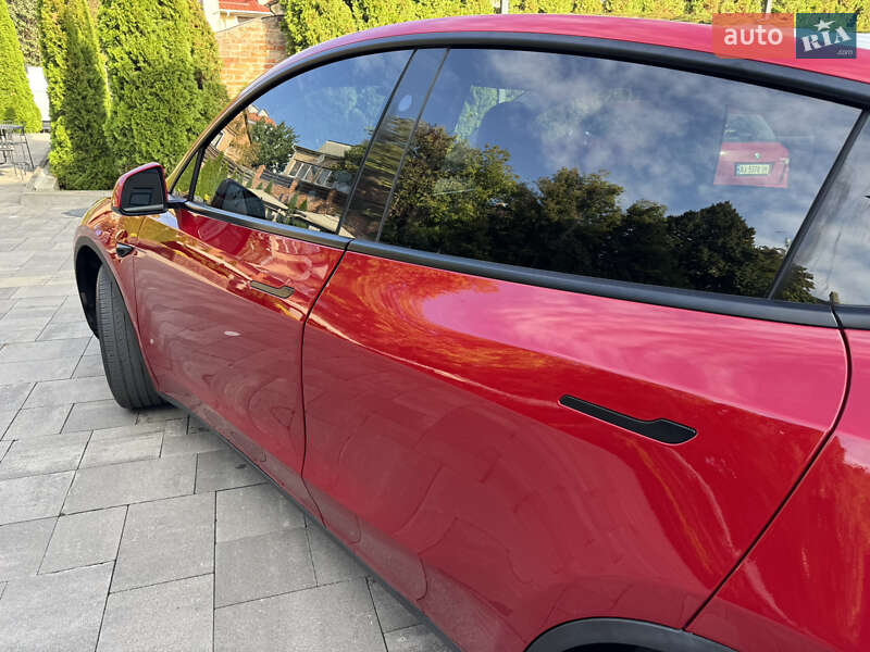 Позашляховик / Кросовер Tesla Model Y 2023 в Луцьку