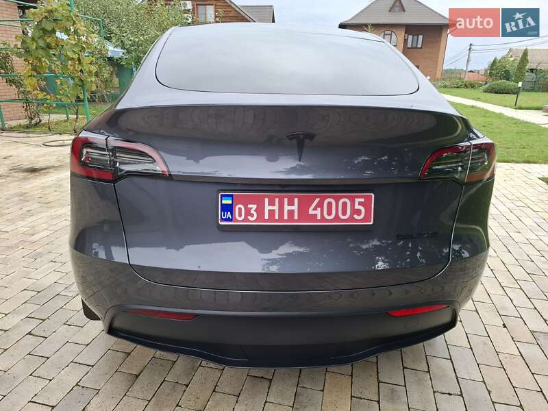 Позашляховик / Кросовер Tesla Model Y 2023 в Києві