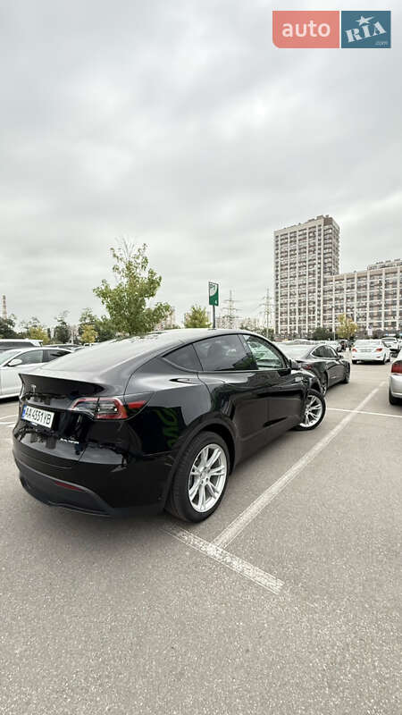 Позашляховик / Кросовер Tesla Model Y 2023 в Києві