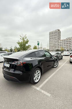 Позашляховик / Кросовер Tesla Model Y 2023 в 