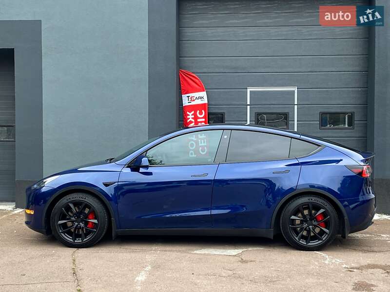 Позашляховик / Кросовер Tesla Model Y 2021 в Києві