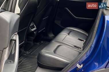 Позашляховик / Кросовер Tesla Model Y 2021 в 