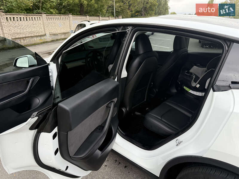 Позашляховик / Кросовер Tesla Model Y 2022 в Вінниці фото 16 Позашляховик / Кросовер Tesla Model Y 2022 в Вінниці