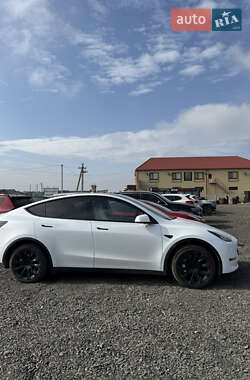 Позашляховик / Кросовер Tesla Model Y 2023 в 