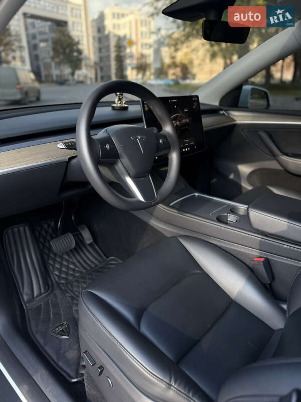 Позашляховик / Кросовер Tesla Model Y 2022 в Харкові