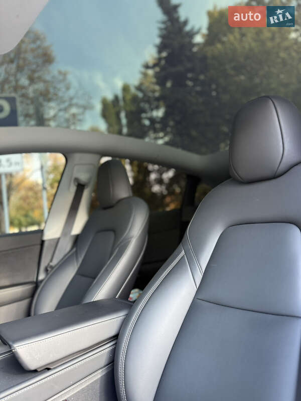 Позашляховик / Кросовер Tesla Model Y 2022 в Харкові