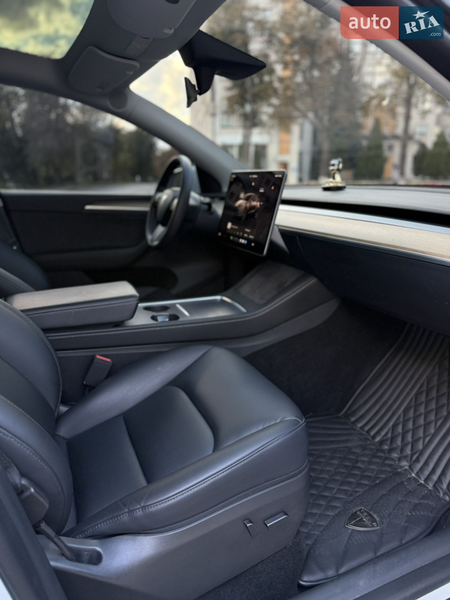 2022 Tesla Model Y - мініатюра 19