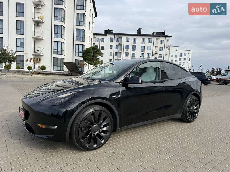 Внедорожник / Кроссовер Tesla Model Y 2022 в 